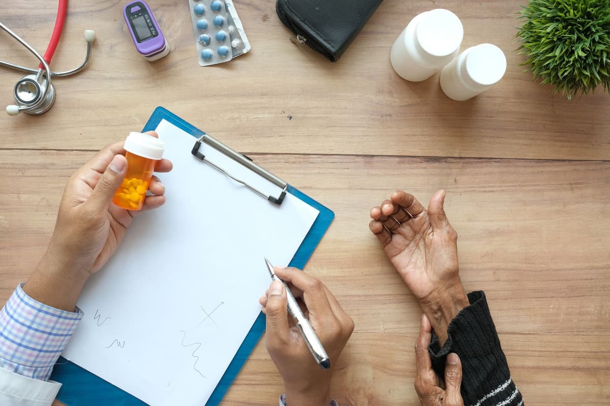 Medicare Annual Wellness Visit vs. Annual Physical: What's the Difference?