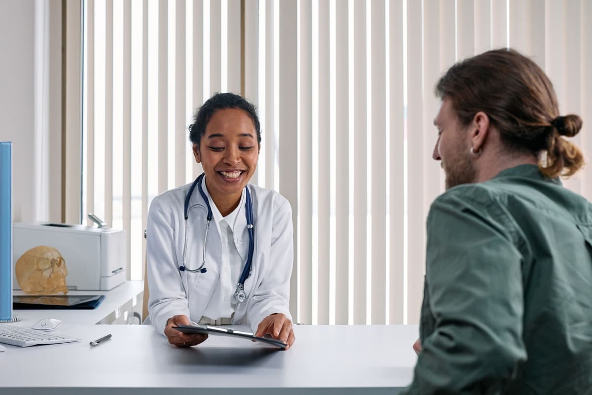 When Should You See a Primary Care Doctor vs. a Specialist?
