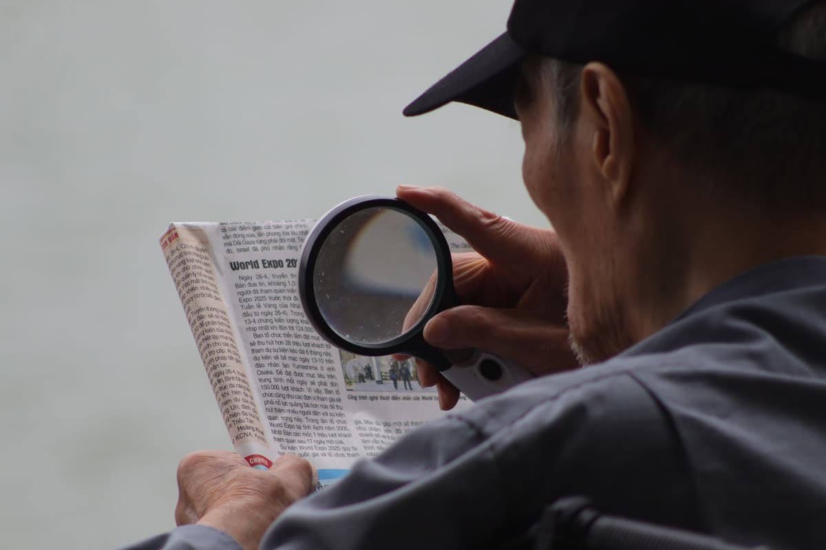 Macular Degeneration: AREDS2 Supplements and What Else Helps